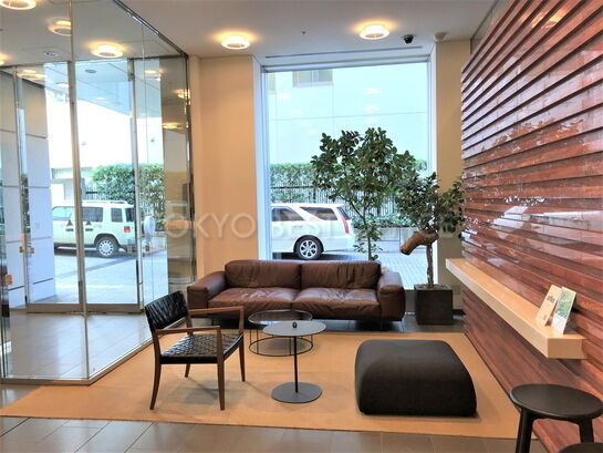 エントランスホール②