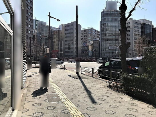 ビル周辺風景①