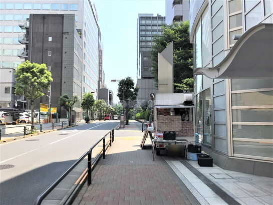 ビル周辺風景②