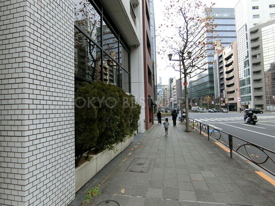 ビル周辺風景②