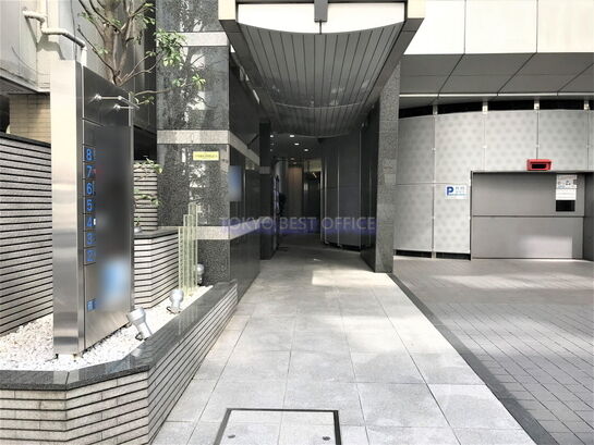 ビルエントランス①