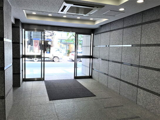 エントランスホール②