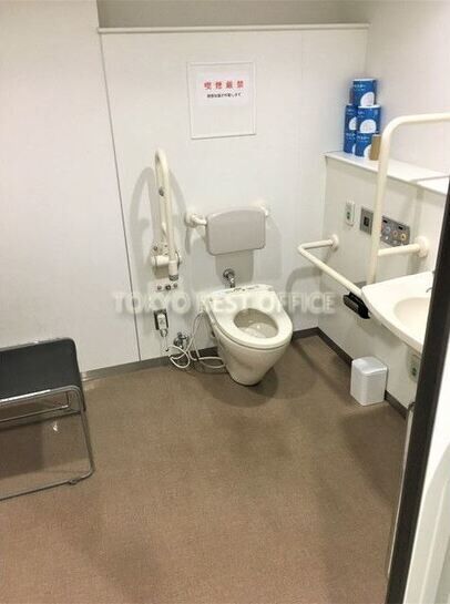 1階身障者用トイレ