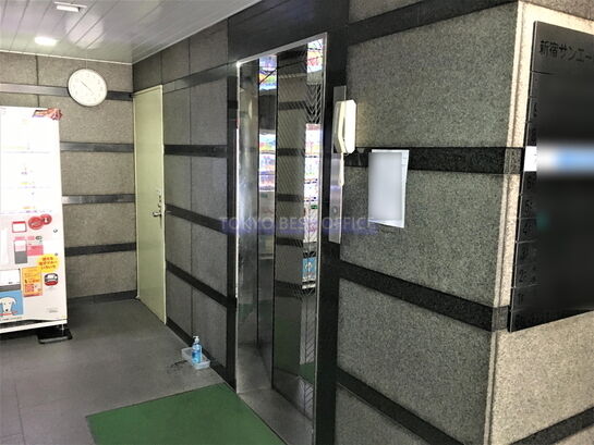 エントランスホール②