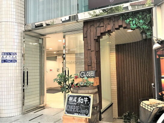 ビルエントランス①