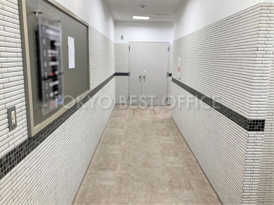 エントランスホール①