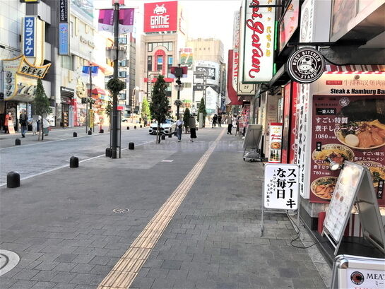 ビル周辺風景②