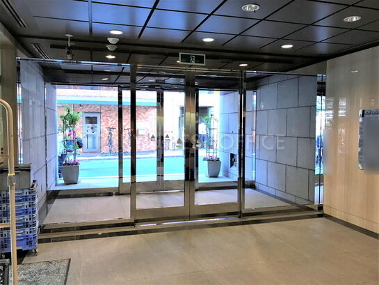 エントランスホール③