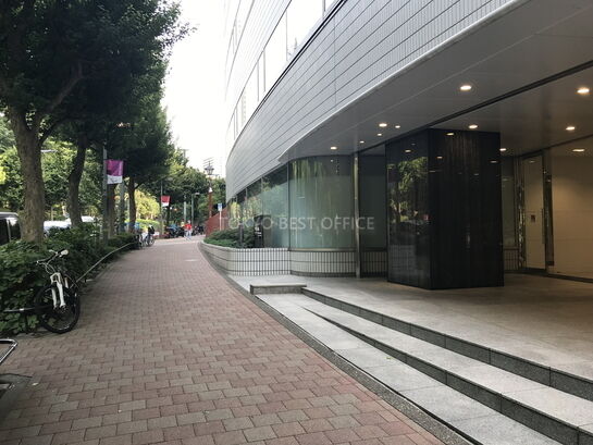 ビル周辺風景②