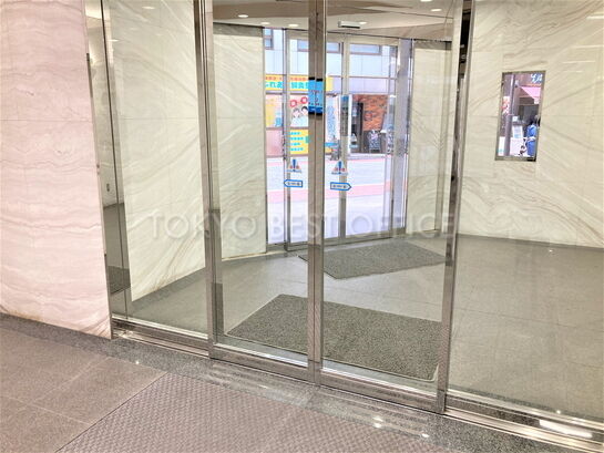 エントランスホール③