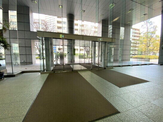 エントランスホール④