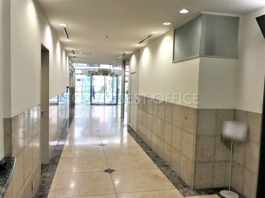 エントランスホール②