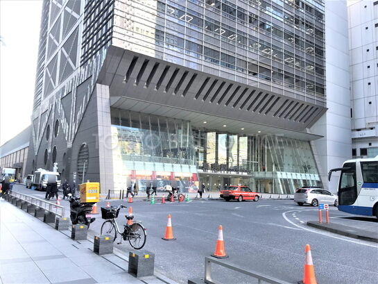 ビル周辺風景①