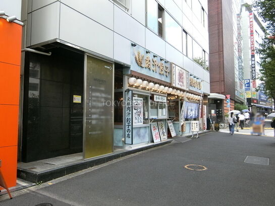 ビル入り口