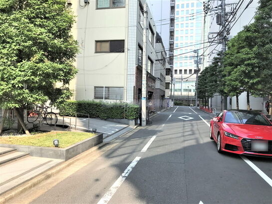 ビル周辺風景②