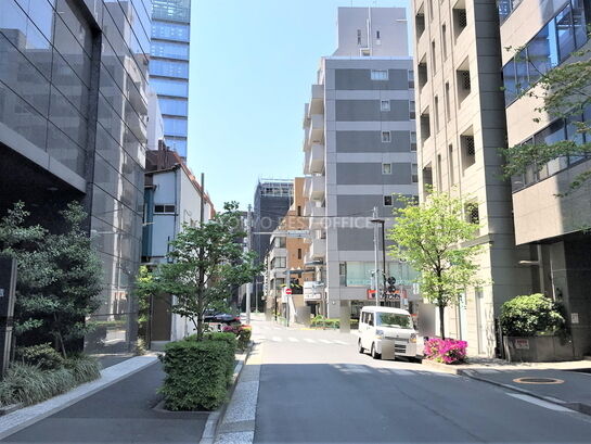 ビル周辺風景②