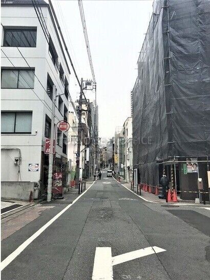 ビル周辺風景①