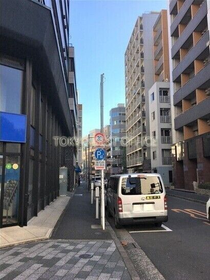 ビル周辺風景①