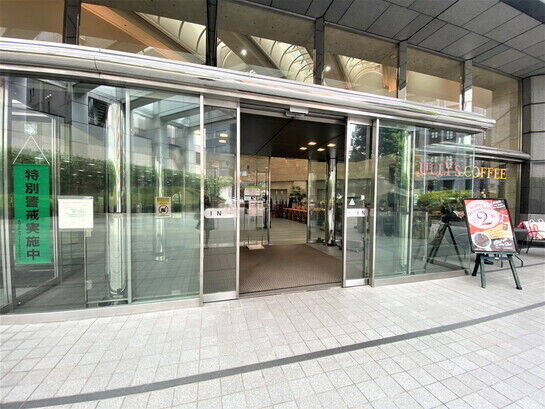 ビルエントランス②