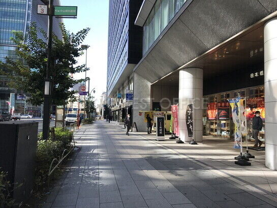 ビル周辺風景②