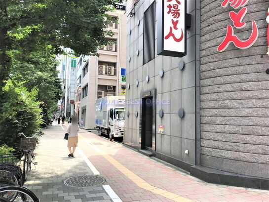 ビル周辺風景③