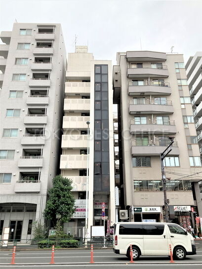 新宿曙橋ビル外観