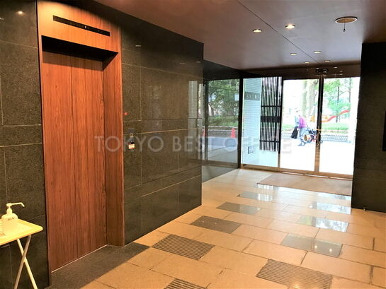 エントランスホール③