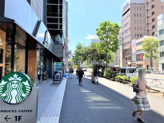 ビル周辺風景①