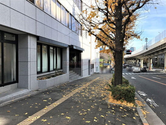 ビル周辺風景③