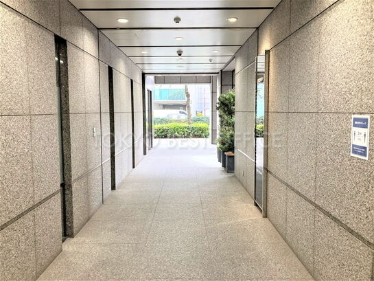 エントランスホール