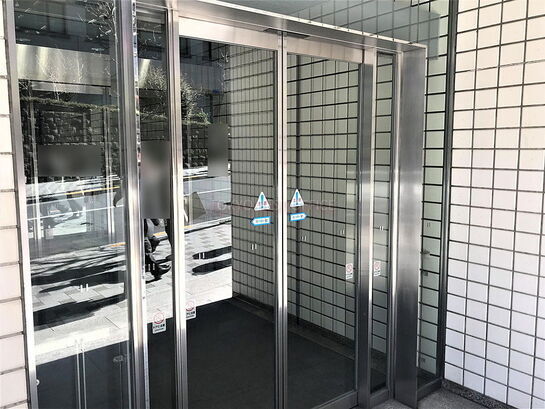 ビルエントランス②