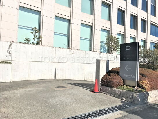 ビル周辺風景①