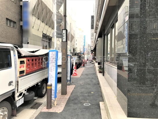 ビル周辺風景①