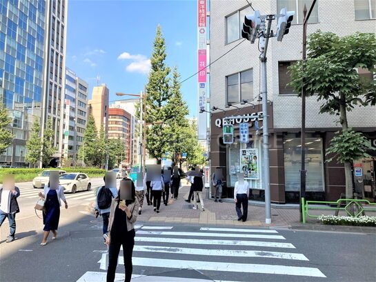 ビル周辺風景①