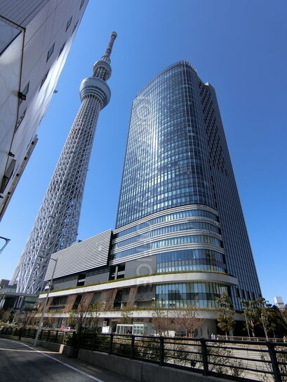 東京スカイツリー イーストタワー(右)外観②
