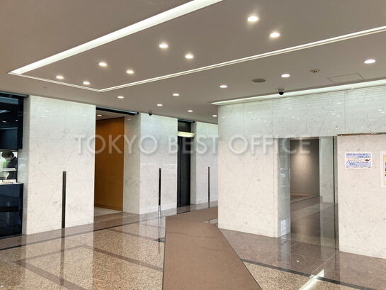 エントランスホール①