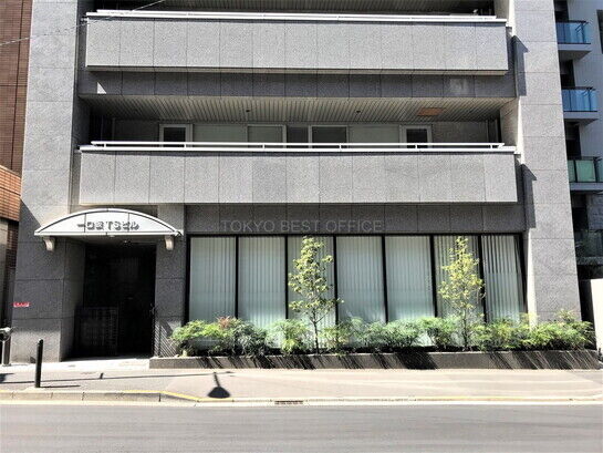 ビルエントランス①