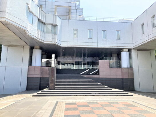 ビルエントランス