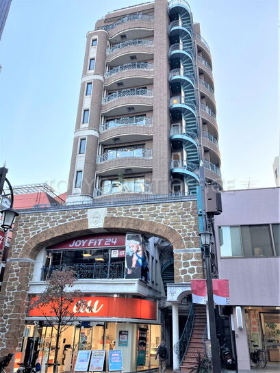 TOMOSビル外観①