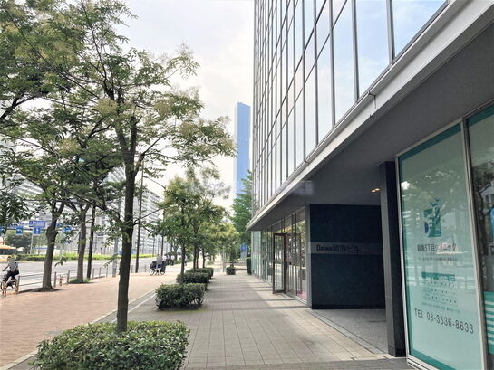 ビル周辺風景①