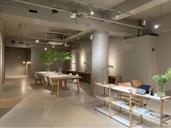 1階共用ラウンジ