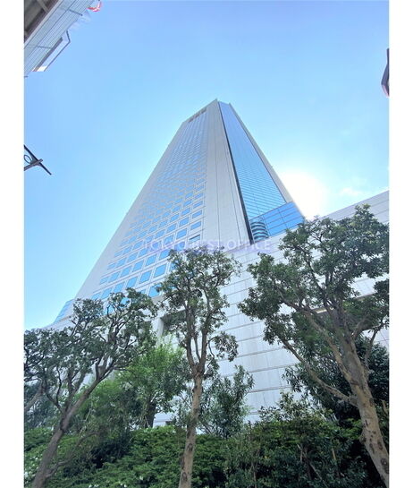 東京オペラシティ外観⑤