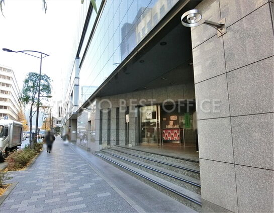 社員通用口付近