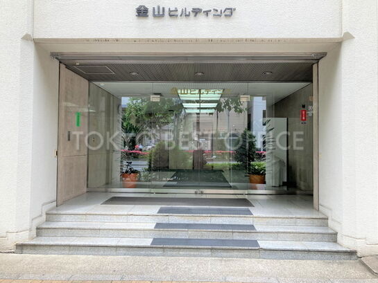 ビルエントランス