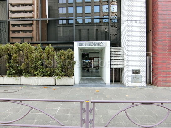 ビルエントランス①