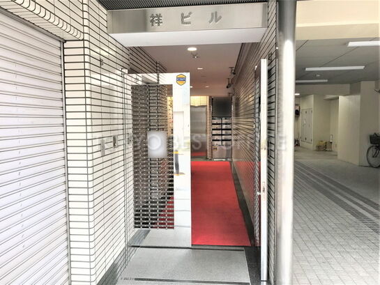 ビルエントランス②