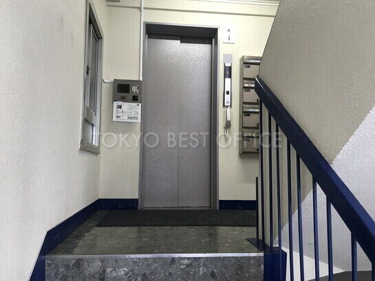 エントランスホール①