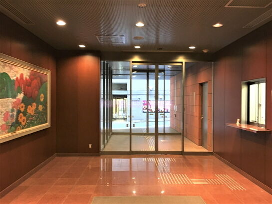 エントランスホール②