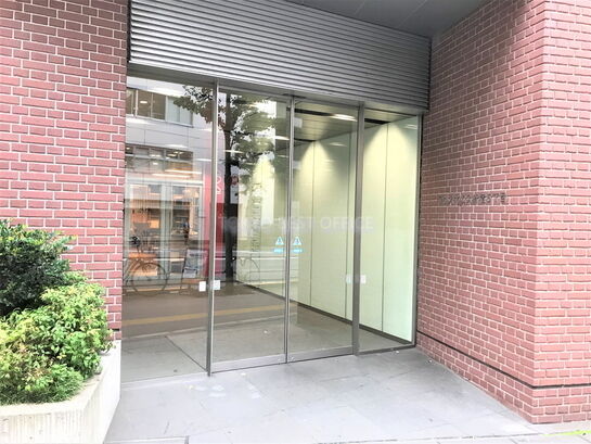 ビルエントランス①