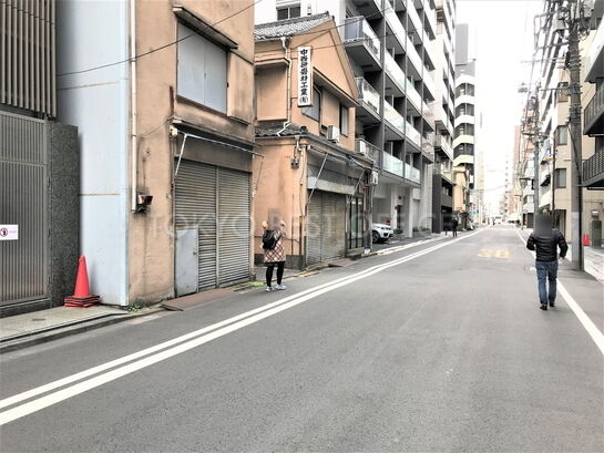 ビル周辺風景①